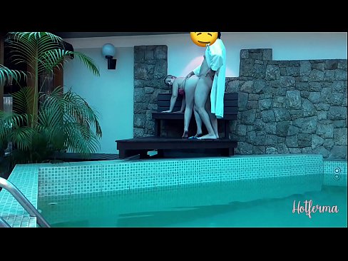 ❤️ Le patron invite la femme de chambre à la piscine, mais n'a pas pu résister à une chaude ❤❌  Sexe at fr.xxxwow-net.ru